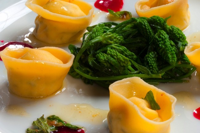 Tortellini mit Teufelskrallengemüse