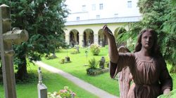 Friedhof St. Sebastian: Sehenswürdigkeit der besonderen Art