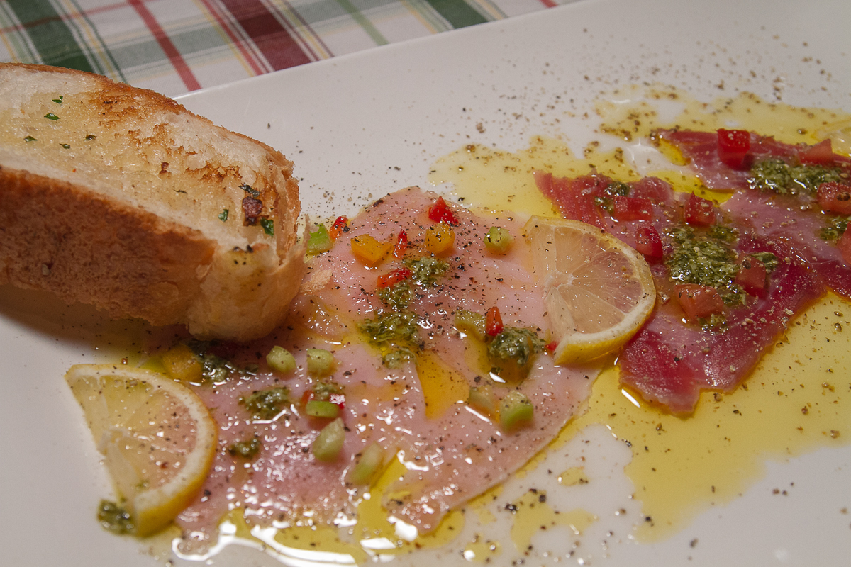 zur Vorspeise: Thunfisch / Schwertfisch Carpaccio