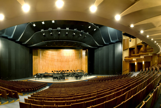 Das Große Festspielhaus in Salzburg - hier zu spielen ist einer der größten Träume der Makemakes © Luigi Caputo 