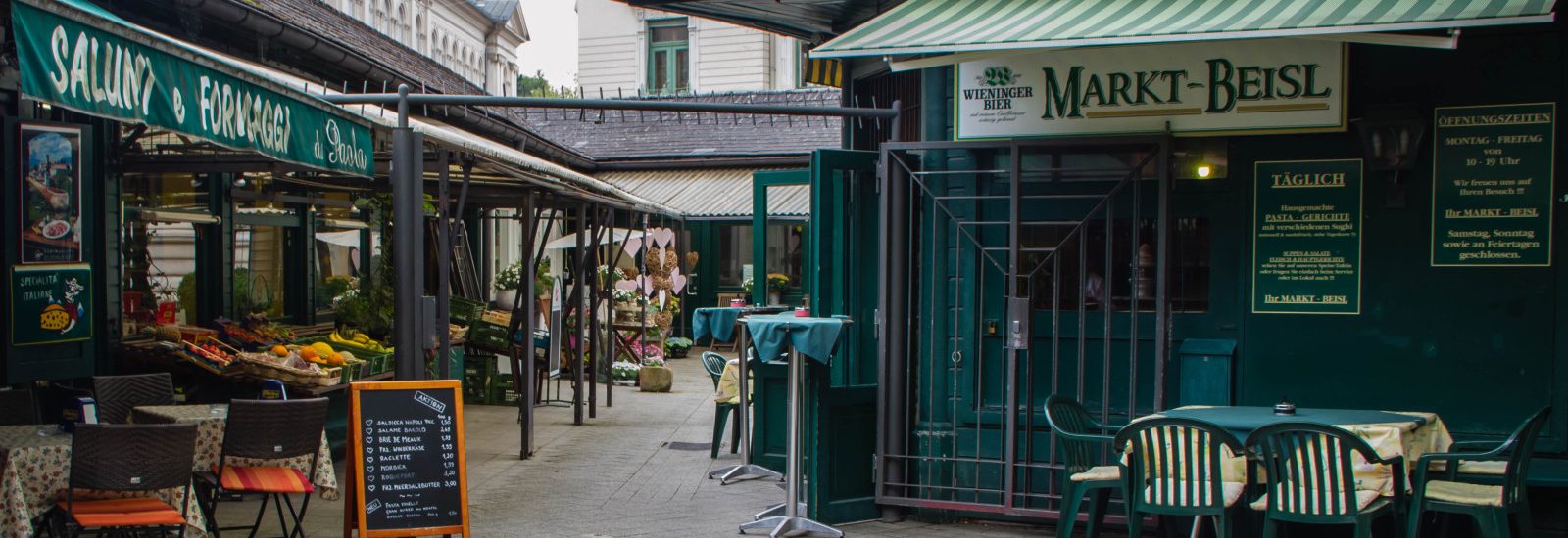 Ein eigener Mikrokosmos: der kleine Markt in der Franz-Josef-Straße