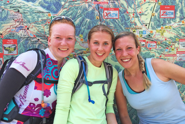 So ein Spaß, auch wenn uns das Camp einiges abverlangt. Im Bild: Jana Stimm, Sabrina Gehrke und Marion Geyer.