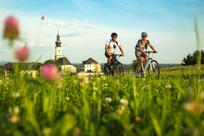 P‰rchen beim Radfahren - Tauernradweg