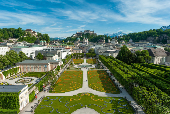 Blick über den Mirabellgarten auf das barocke Salzburg ©Tourismus Salzburg