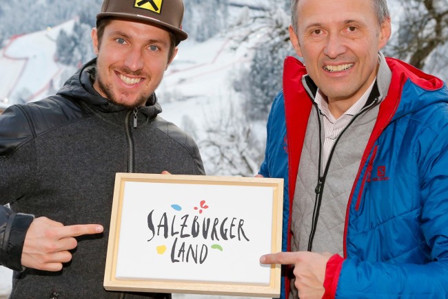 Kitzbuehel, Austria, 21.1.2016, SKI Alpin, Sport, Herrn World Cup, Wintersport, Fototermin Salzburg Land. Bild zeigt Marcel Hirscher (AUT) und Geschaeftsfhrer SBL Leo Bauernberger. Foto: SEPA.Media | Josef Bollwein