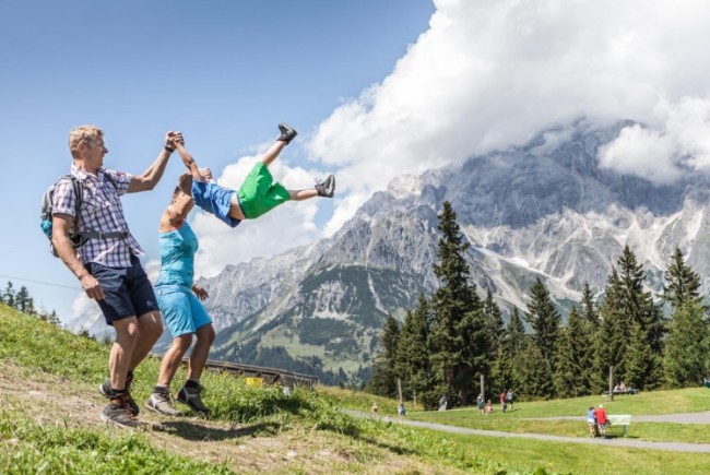 familien-wandern-hochkoenig-klein