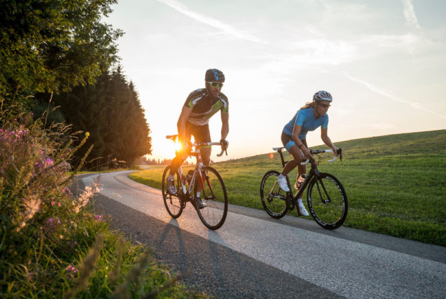 Achten Sie auf die richtige Intensität beim Training und lassen Sie es an den Tagen vor dem Radmarathon ruhiger angehen!