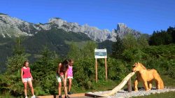 Spaß für klein und groß: Gaudi-Golfen in Annaberg