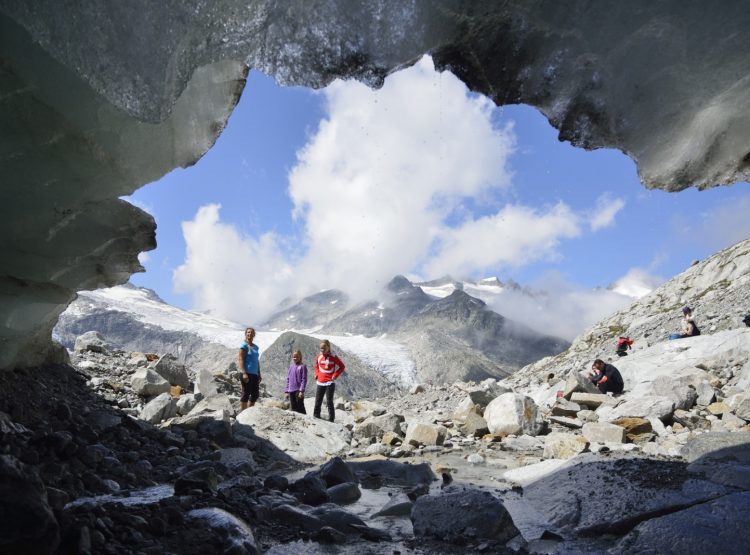 Gletschertor Obersulzbachkees. c Wildkogel-Arena