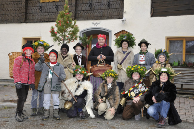 Kasmandlbrauch im Lungau am Vorabend des Heiligen Martin (10. November) ©Tourismusverband St. Andrä(+Beitragsbild)