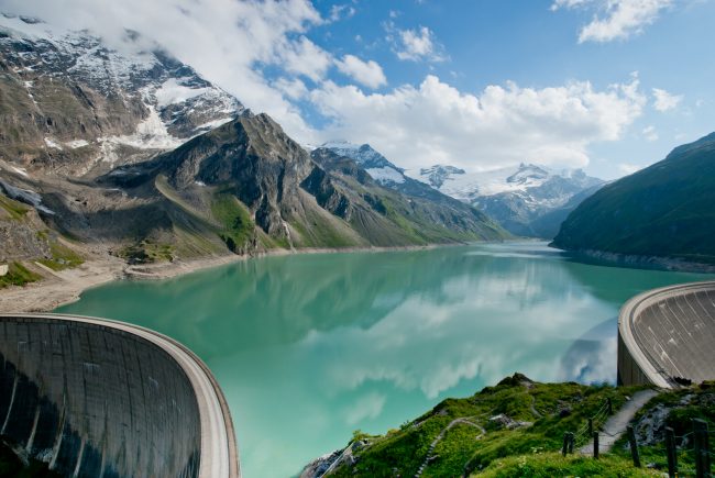 Smaragdgrüner Stausee Mooserboden.