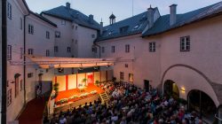 Kunst und Kulinarik Festspiele auf der Burg Golling