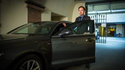 Der Star auf der Rückbank
