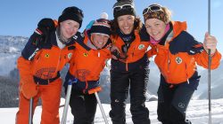 Frauen bei Bergrettung