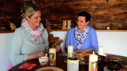 Räucherwerk und Salben aus Blättern, Blüten und Wurzeln