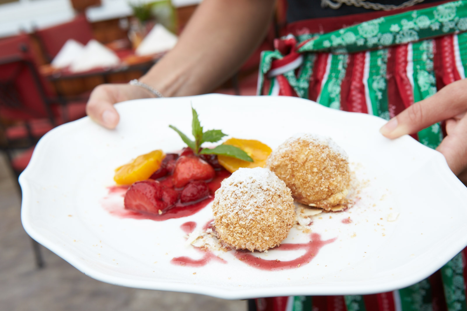 Topfenknödel Rezept mit SalzburgMilch Premium Topfen - SalzburgerLand ...