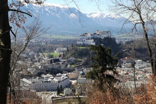 Kapuzinerberg_Blick auf Festung von Basteiweg