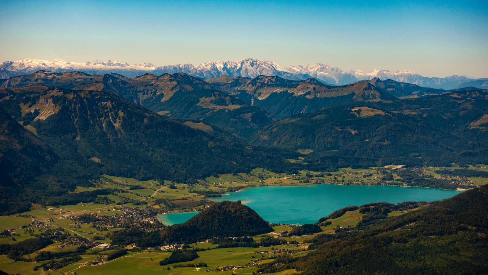 Einzigartige Berge-Seen-Landschaft