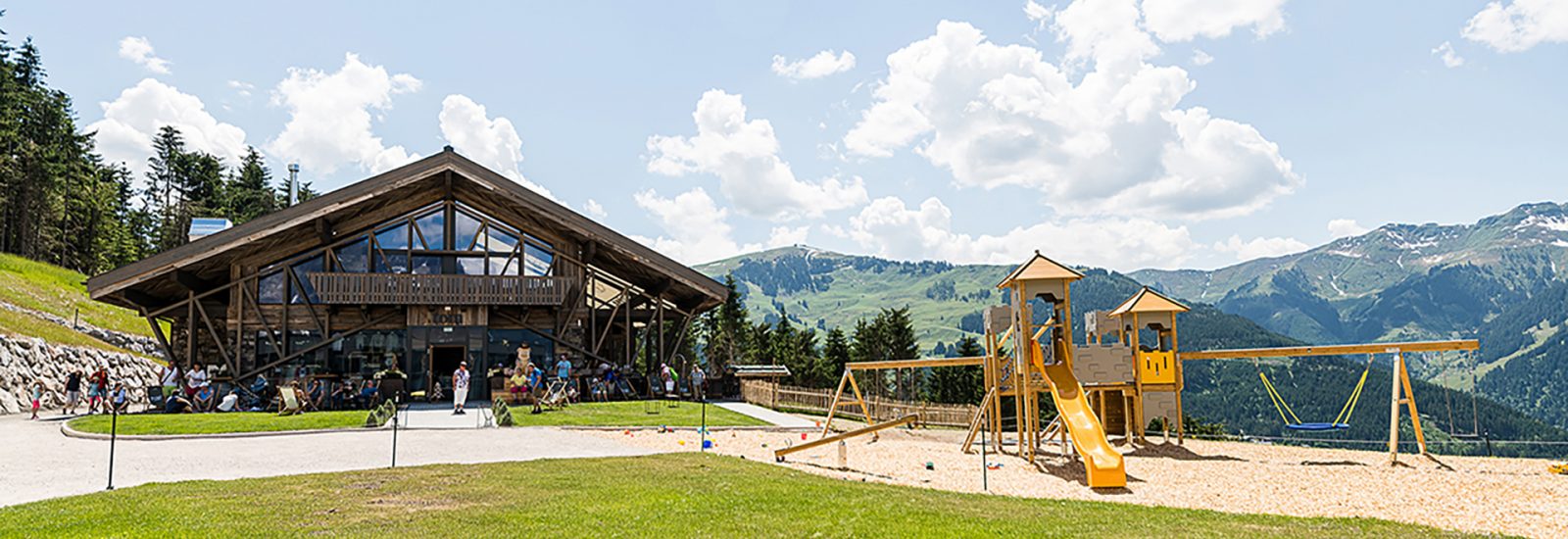 TOM Almhütte: Kasnockn und Champagner - SalzburgerLand Magazin