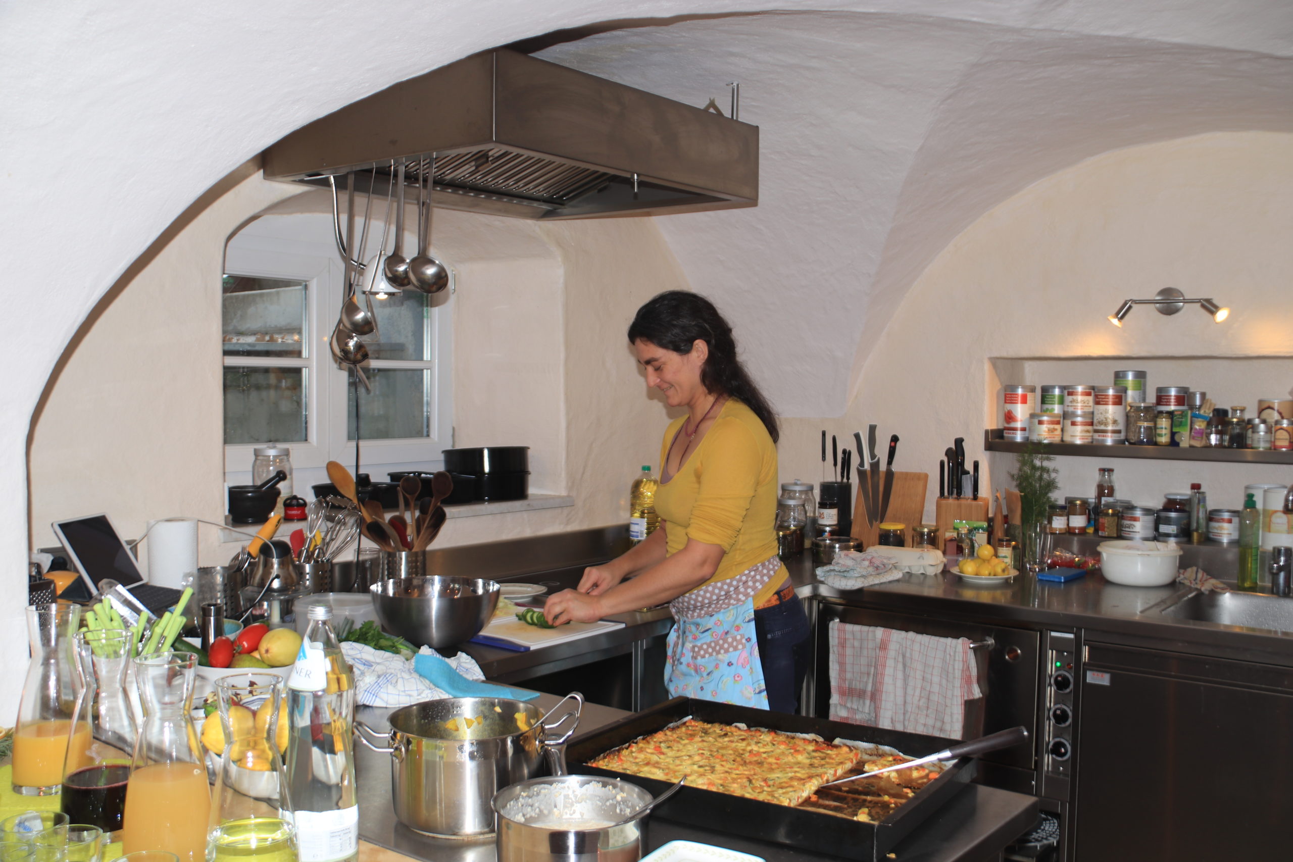 © Martina Egger - Sara Sellier kocht immer frisch und bunt im Cafe-Restaurant Tauglerei in St. Koloman/Tennengau