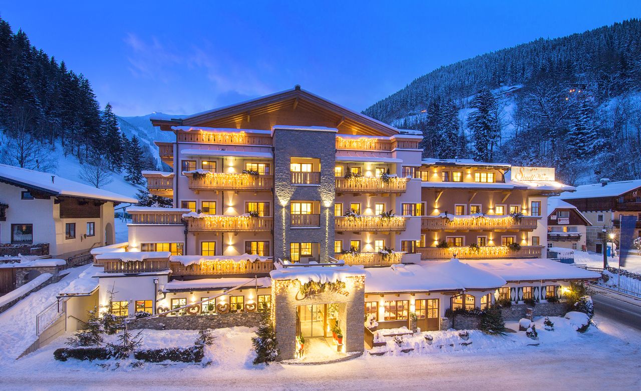 Im Winter geht die letzte Abfahrt eines schönen Skitages zurück bis unmittelbar vors Hotel (siehe Wintertipp unten)