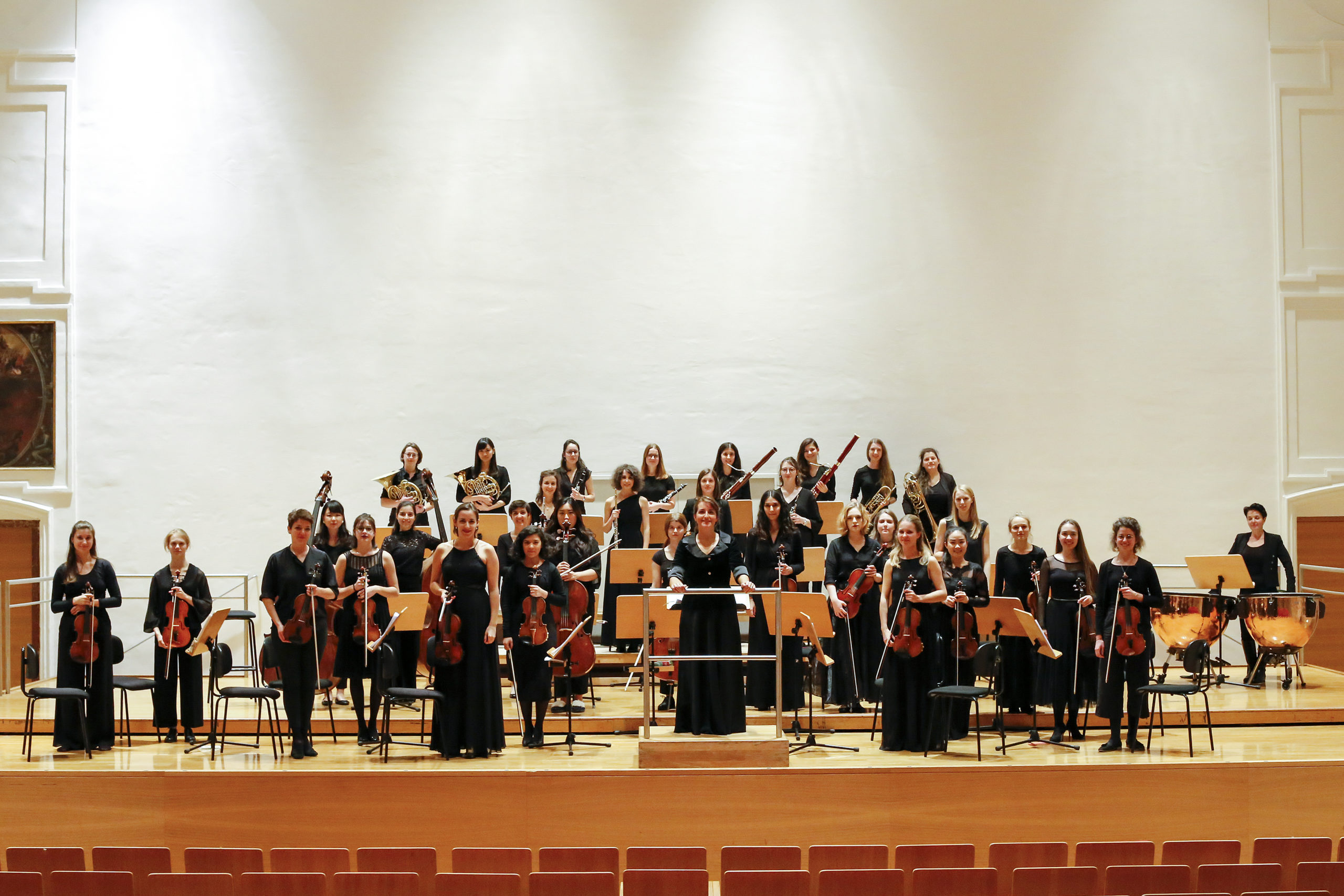 Dirigentin Silvia Spinnato Female Symphonic Orchestra Austria (FSOA)