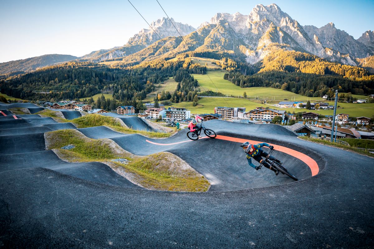 Pumptrack Riders Playground