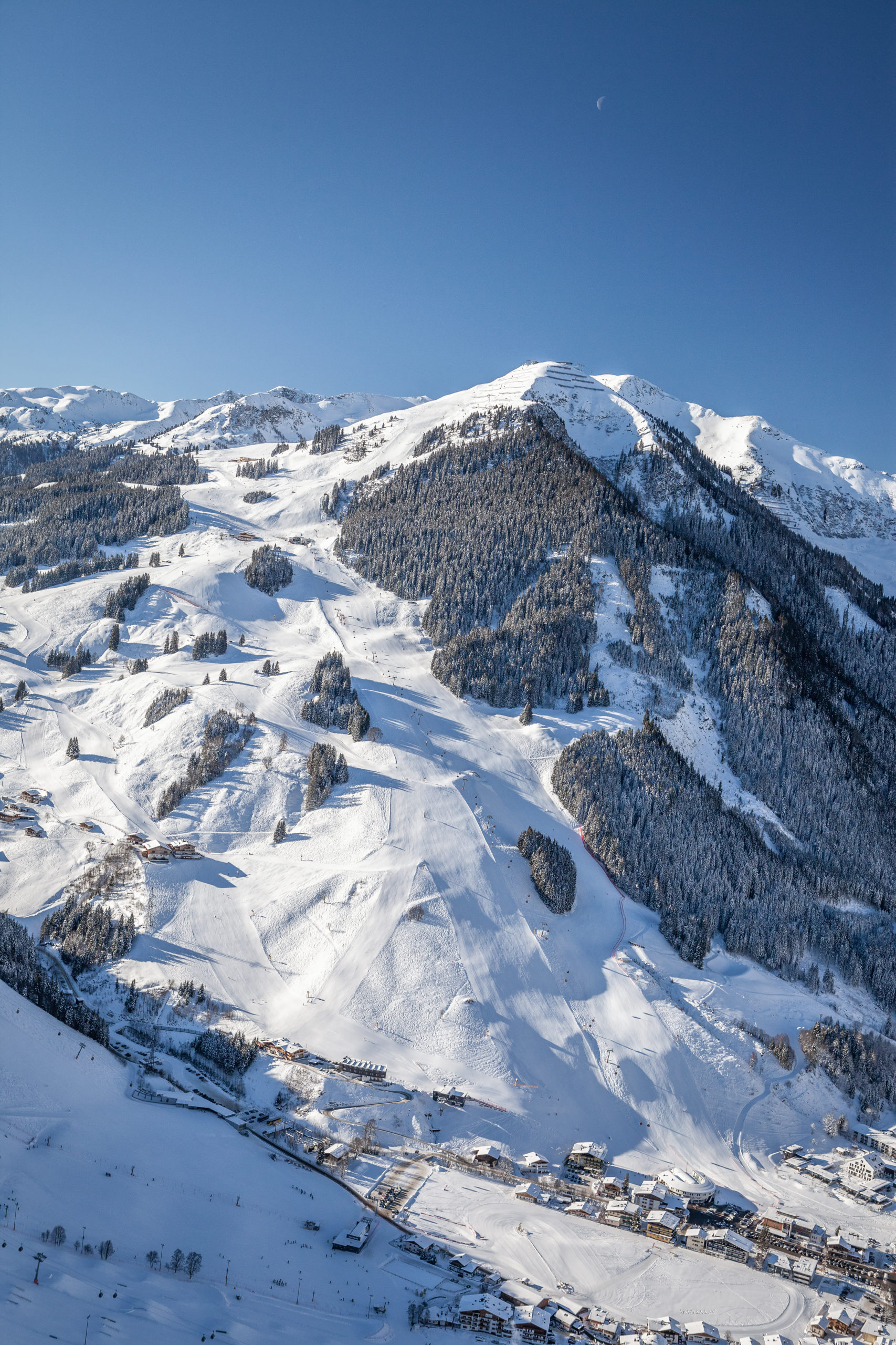 Ein Berg, alle Bewerbe - Zwölferkogel© saalbach.com, Christian Wöckinger