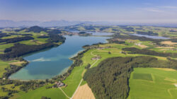 Das Salzburger Seenland von oben gesehen
