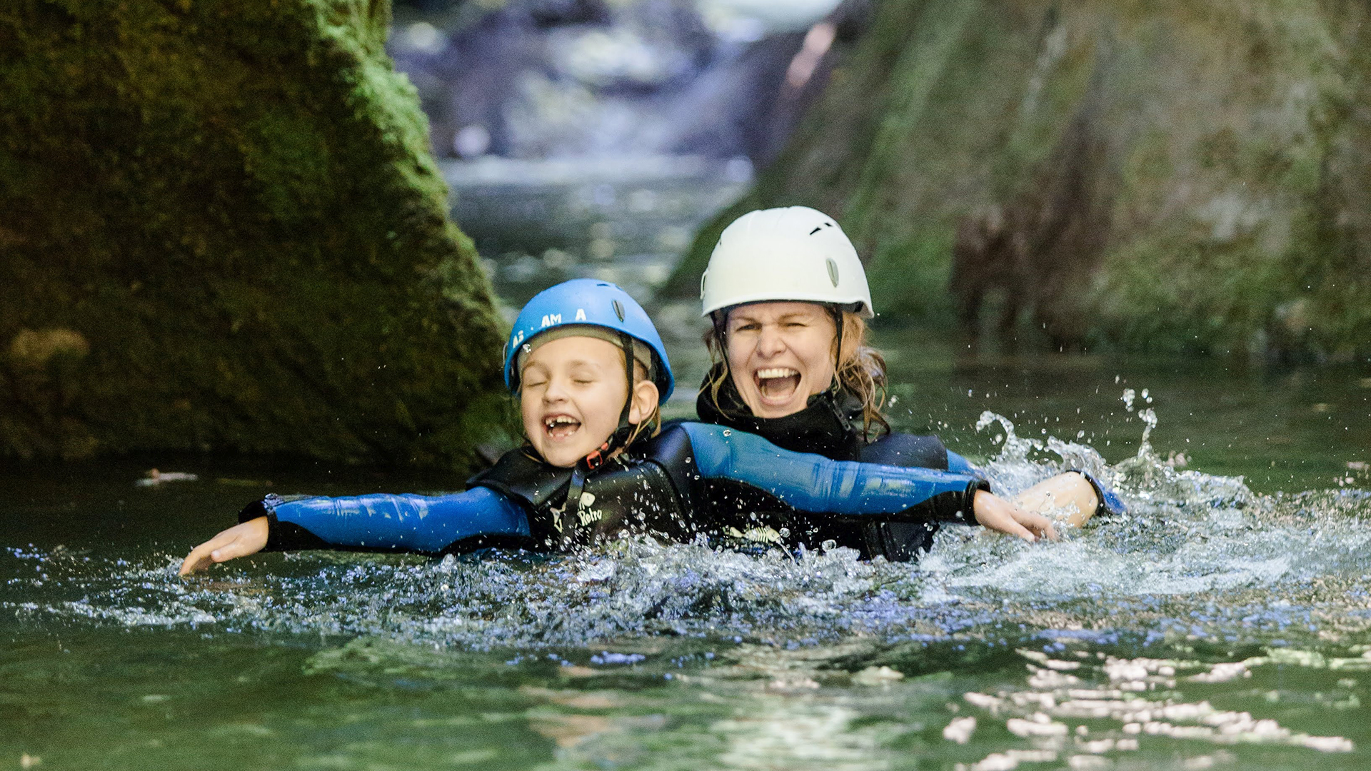 © Base Camp Durch die Gumpen schwimmen