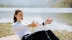 Pilatesflows-Instruktorin © Anna Maria Ebner