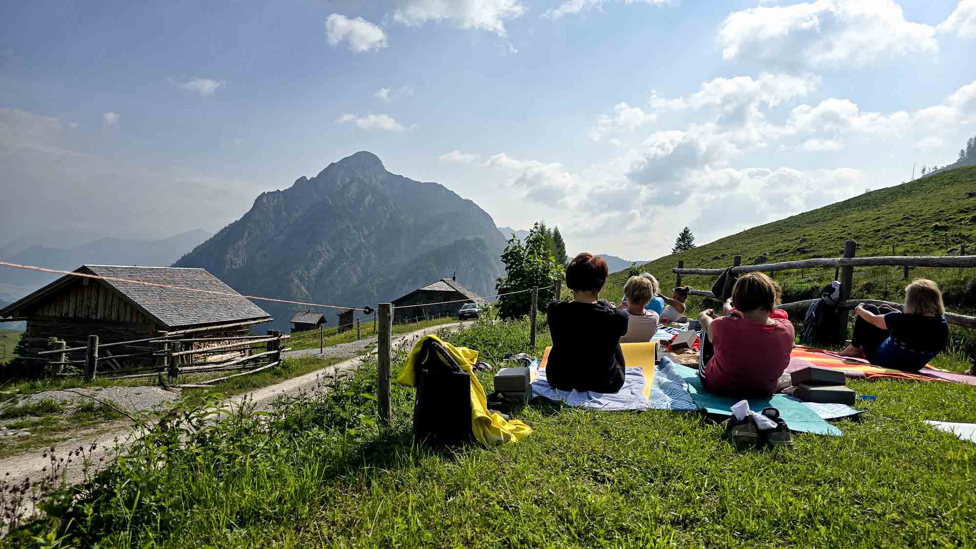 Yoga & Brunch Postalm Rettenegghütte © Melanie Deisl