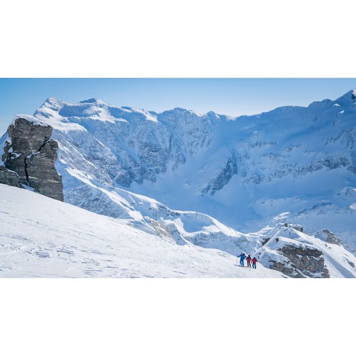 Alpines Skivergnügen mit Thermengenuss