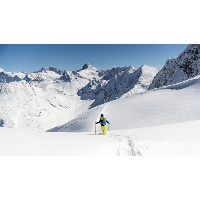 Alpines Skivergnügen mit Thermengenuss
