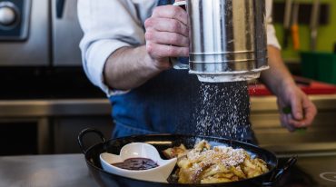 Der fertige Kaiserschmarrn von der Herzerlalm