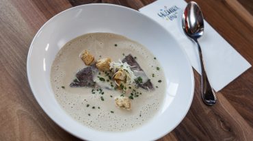 Die Semmelkrensuppe von der Herzerlalm